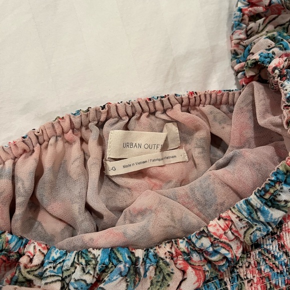 Urban Outfitters Top - Picture 2 of 2